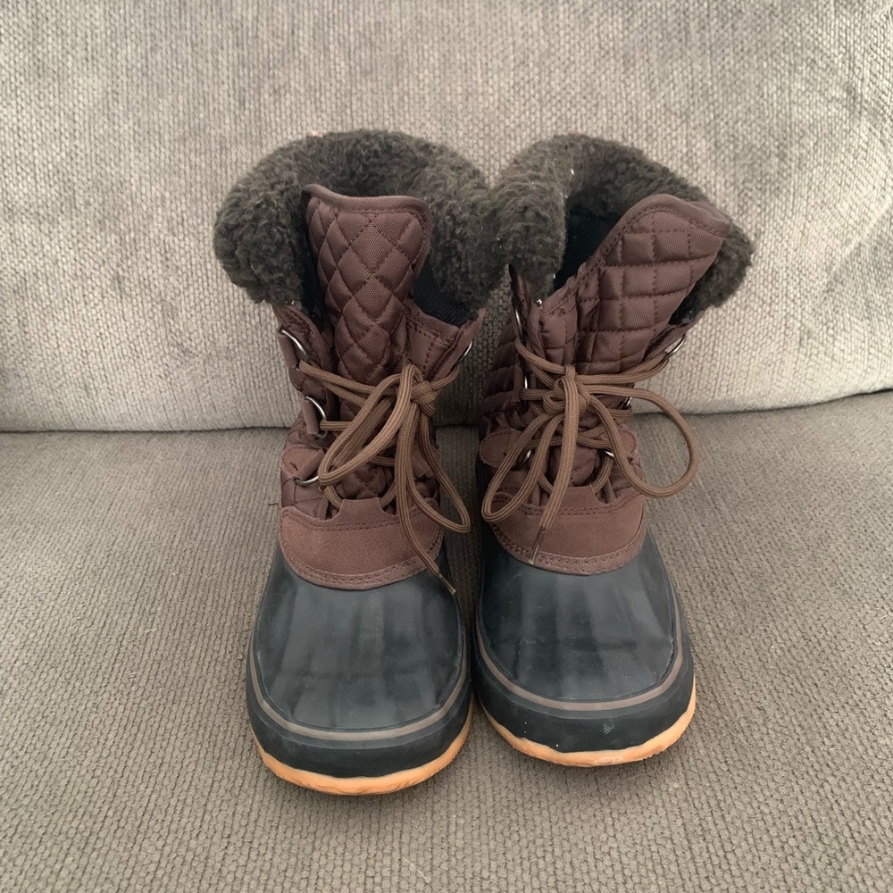 Kamik Snow Fling duck boots